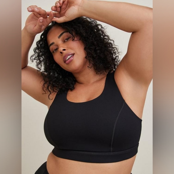 The 12 Best Sports Bras For Large Breasts Of 2023, Per, 47 OFF